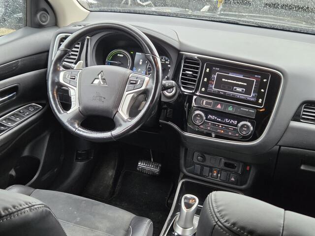 Mitsubishi OUTLANDER 2.0 PHEV instyle LED, Trekhaak, 360 Camera,