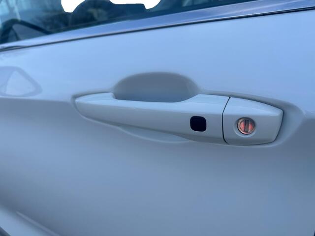 Mitsubishi OUTLANDER 2.4 PHEV Intense | GARANTIE 2033 | 360 CAMERA | STOELVERWARMING | CARPLAY |