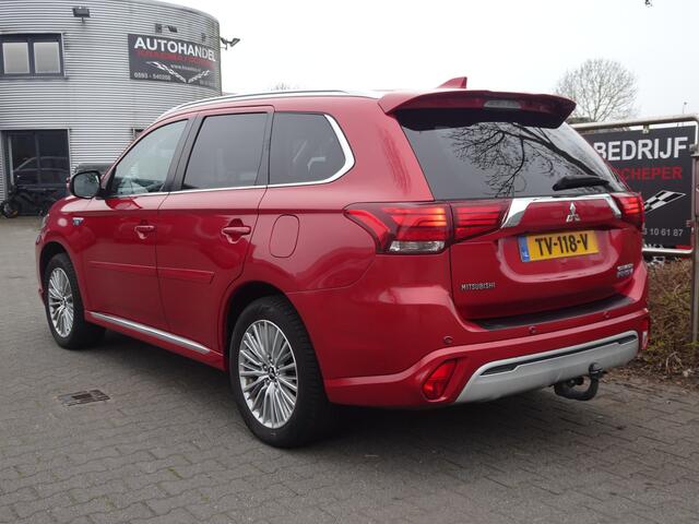 Mitsubishi OUTLANDER 2.4 PHEV Intense+