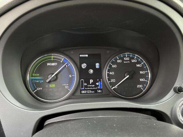 Mitsubishi OUTLANDER 2.4 PHEV Intense+ Automaat | Stoelverwarming voor | Carplay | Achteruitrijcamera