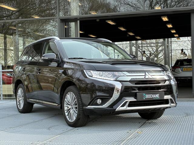 Mitsubishi OUTLANDER 2.4 PHEV Intense+ Automaat | Stoelverwarming voor | Carplay | Achteruitrijcamera