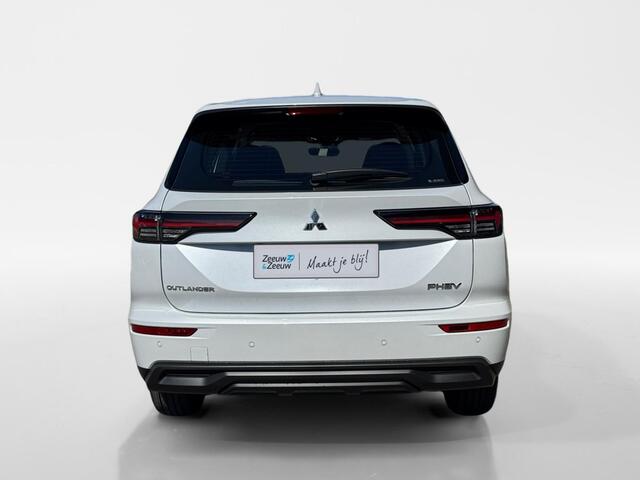 Mitsubishi OUTLANDER 2.4 PHEV Intense | ¤8400,- REGISTRATIEKORTIG! | NIEUWE AUTO | 8 JAAR GARANTIE