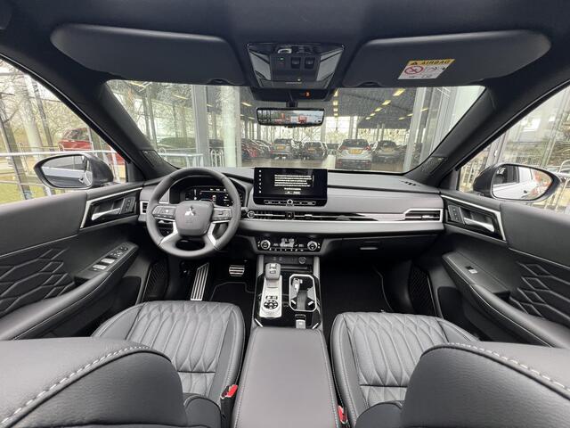 Mitsubishi OUTLANDER 2.4 PHEV Instyle | DEMONSTRATIE