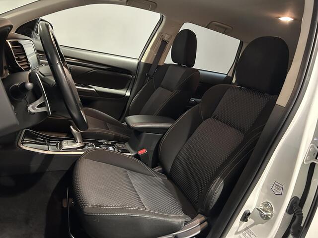 Mitsubishi OUTLANDER 2.4 PHEV Pure+ | Apple Carplay/Android Auto | Trekhaak | Achteruitrijcamera |