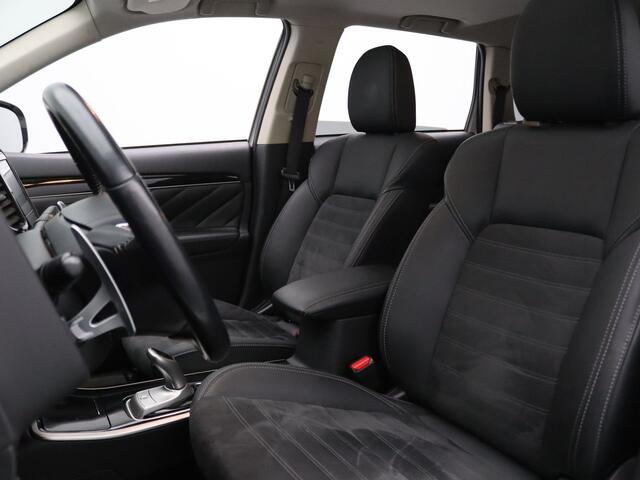 Mitsubishi OUTLANDER PHEV Intense+ 225pk LPG-G3 360° Camera | Parkeersens. v+a | Stoel-/stuurverw. | Panoramadak | Trekhaak afneembaar