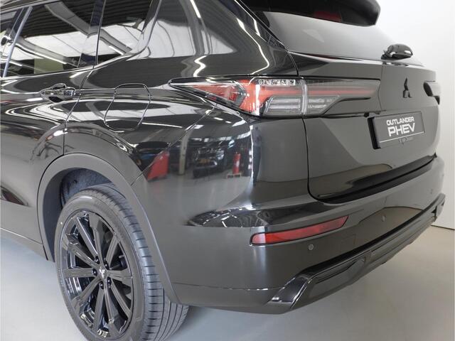 Mitsubishi OUTLANDER 2.4 PHEV Instyle Black Edition | Full Black | 20 inch | Full options | 8 jaar garantie
