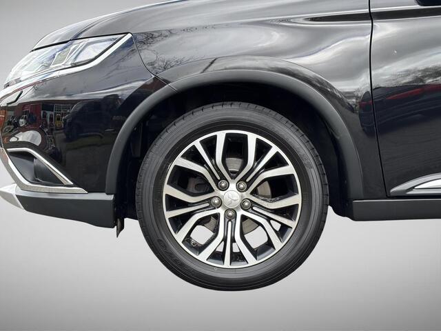 Mitsubishi OUTLANDER 2.0 Connect Pro