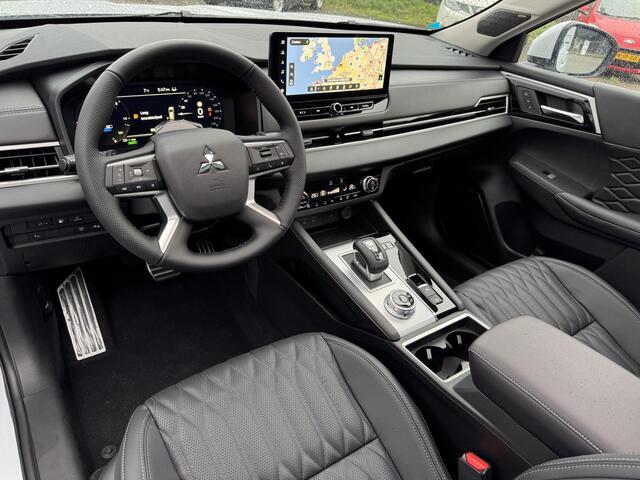 Mitsubishi OUTLANDER 2.4 PHEV Instyle