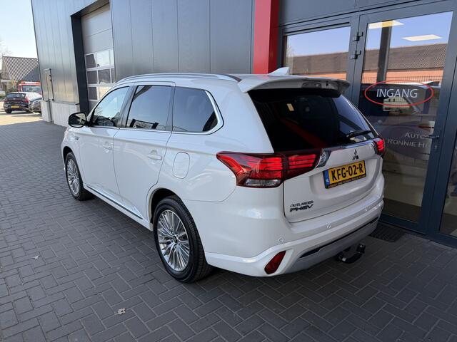 Mitsubishi OUTLANDER 2.4 PHEV Instyle Diamand Edition 360º CAMERA/LEDER VOL!/DODE HOEK DET./TREKHAAK/ACC/ETC,!