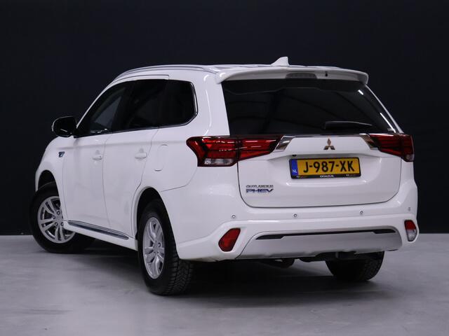 Mitsubishi OUTLANDER 2.4 PHEV Pure [STOELVERWARMING,ACHTERUITRIJCAMERA, CRUISE CONTROL, PARKEERSENSOREN V+A, MULTIFUNCTIONEEL STUUR]