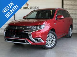 mitsubishi-outlander-2.4-phev-insty