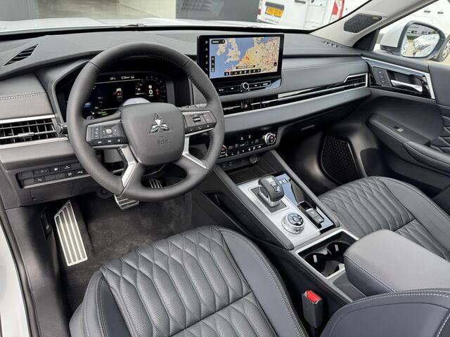 Mitsubishi OUTLANDER 2.4 PHEV Instyle