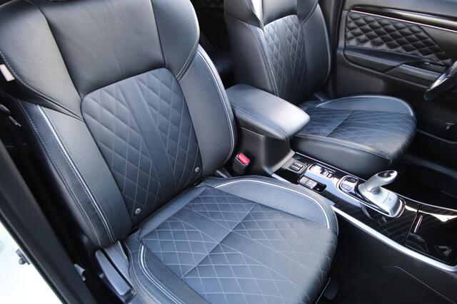 Mitsubishi OUTLANDER 2.4 PHEV Instyle Opendak, Adaptive cruise, Trekhaak