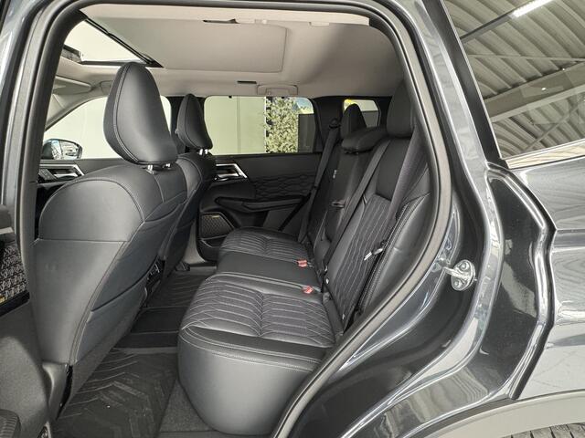 Mitsubishi OUTLANDER 2.4 PHEV Instyle | Trekhaak | Leder | 360° Camera | Panoramadak | YAMAHA Audio |