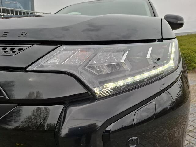 Mitsubishi OUTLANDER 2.4 PHEV Intense S