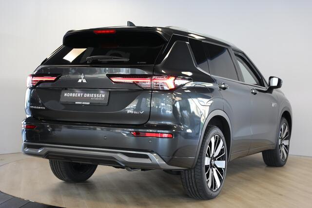 Mitsubishi OUTLANDER 2.4 PHEV Instyle | Schuif- kanteldak | Leer | Head-Up