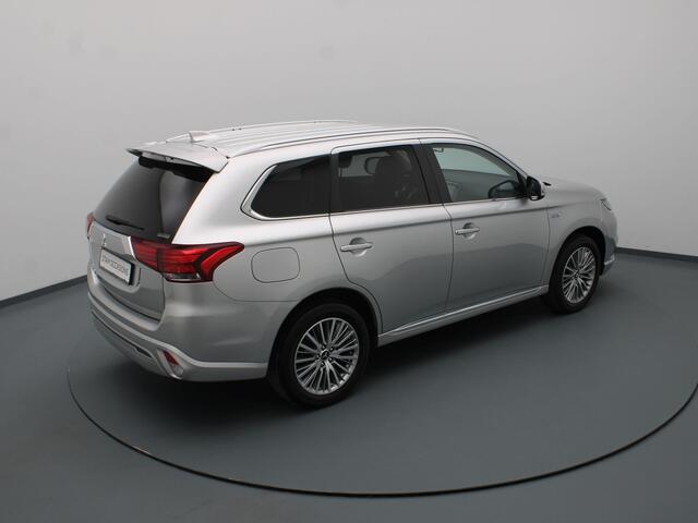 Mitsubishi OUTLANDER 2.4 PHEV 225pk Intense Camera | Navig | Cruise Contol