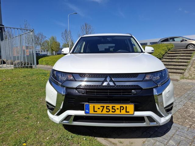 Mitsubishi OUTLANDER 2.4 PHEV Intense