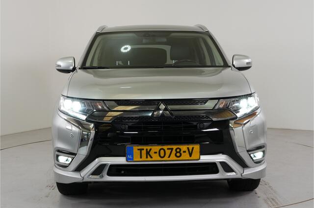 Mitsubishi OUTLANDER 2.4 PHEV S-Edition | Trekhaak | Schf/kantel | Stl. verw. | Camera |
