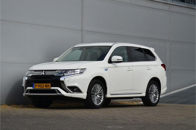 Mitsubishi OUTLANDER PHEV 2.4 INTENSE 4WD | PLUG IN HYBRID | HOGE ZIT | LDW | PDC | CAMERA | CLIMATE CONTROL | FABRIEKSGARANTIE TOT 29-06-2028* | ALL IN RIJKLAARPRIJS