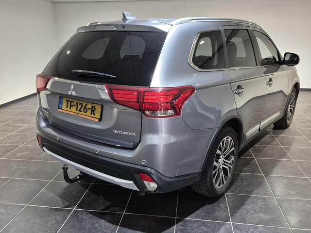 Mitsubishi OUTLANDER 2.0 Connect Pro Trekhaak | Stoel & stuurverwarming