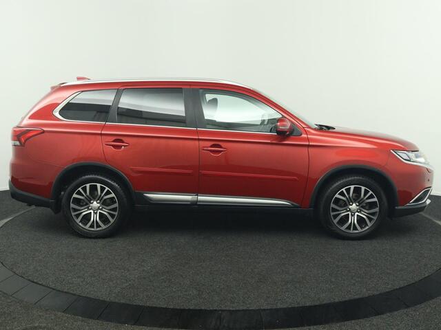 Mitsubishi OUTLANDER 2.0 Connect Pro