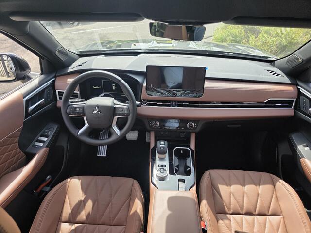 Mitsubishi OUTLANDER 2.4 PHEV Instyle+