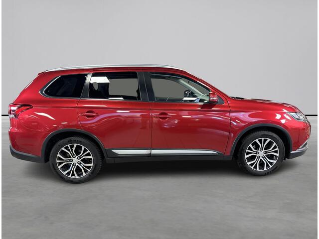 Mitsubishi OUTLANDER 2.0 Connect Pro