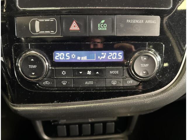 Mitsubishi OUTLANDER 2.0 Connect Pro