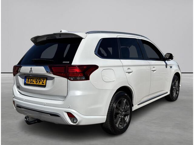 Mitsubishi OUTLANDER 2.4 PHEV Instyle