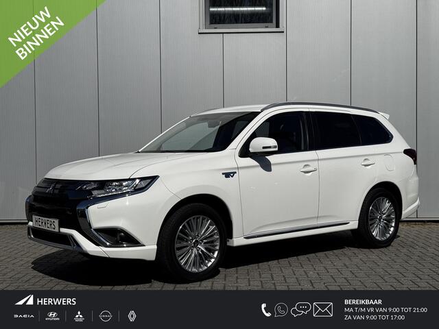 Mitsubishi OUTLANDER 2.4 PHEV Intense+ Afneembare Trekhaak / Trekgewicht 1.500 KG / Stoelverwarming / Achteruitrijcamera /