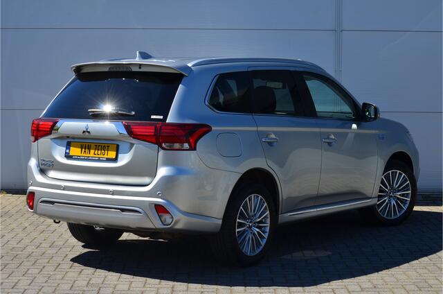 Mitsubishi OUTLANDER PHEV 2.4 INTENSE INTRO 4WD | PLUG IN HYBRID | ADAPTIEF CRUISE CONTROL | NAVI | CAMERA | FABRIEKSGARANTIE TOT 24-06-2028* | ALL IN RIJKLAARPRIJS