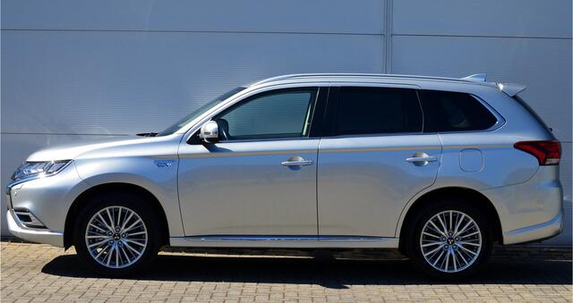 Mitsubishi OUTLANDER PHEV 2.4 INTENSE INTRO 4WD | PLUG IN HYBRID | ADAPTIEF CRUISE CONTROL | NAVI | CAMERA | FABRIEKSGARANTIE TOT 24-06-2028* | ALL IN RIJKLAARPRIJS