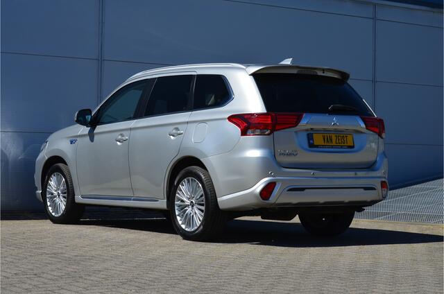 Mitsubishi OUTLANDER PHEV 2.4 INTENSE INTRO 4WD | PLUG IN HYBRID | ADAPTIEF CRUISE CONTROL | NAVI | CAMERA | FABRIEKSGARANTIE TOT 24-06-2028* | ALL IN RIJKLAARPRIJS