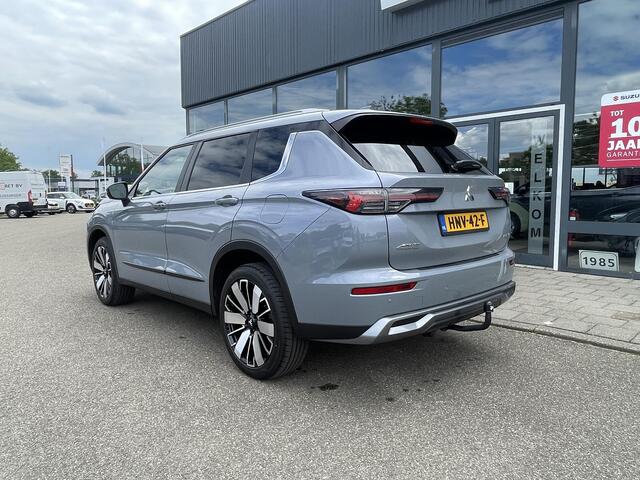 Mitsubishi OUTLANDER 2.4 PHEV First Edition