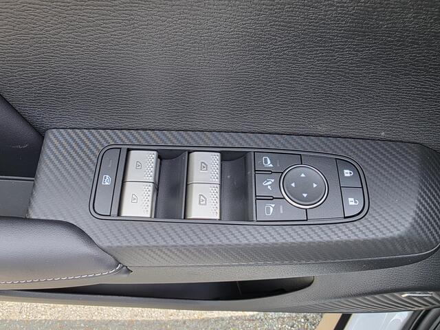 Mitsubishi OUTLANDER 2.4 PHEV Intense+