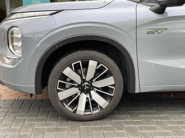 Mitsubishi OUTLANDER 2.4 PHEV Instyle+ | Panoramadak | Premium Audio | Adaptieve Cruise Control | Fabrieksgarantie T/M 15-04-2033 |