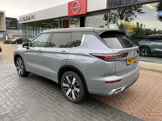 Mitsubishi OUTLANDER 2.4 PHEV Instyle+ | Panoramadak | Premium Audio | Adaptieve Cruise Control | Fabrieksgarantie T/M 15-04-2033 |