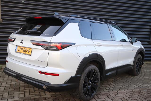 Mitsubishi OUTLANDER 2.4 PHEV Instyle+ Trail pack, Black Edition, veel extra's
