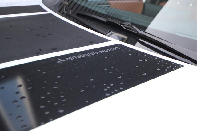 Mitsubishi OUTLANDER 2.4 PHEV Instyle+ Trail pack, Black Edition, veel extra's