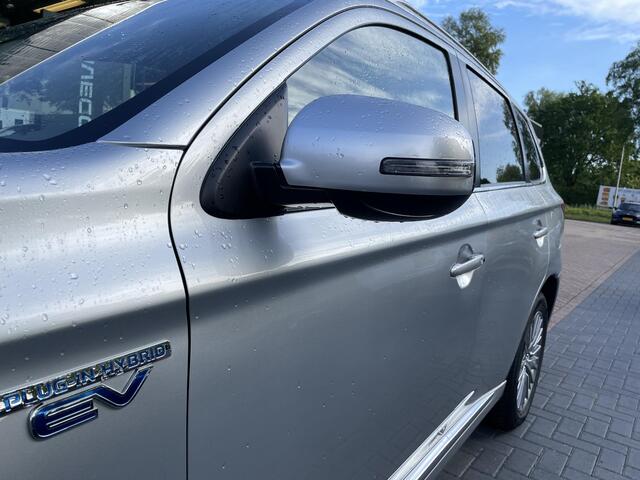 Mitsubishi OUTLANDER 2.4 PHEV Intense | dealeronderhouden | Trekhaak | Fabrieksgarantie T/M 25-05-2029| Navigatie via Carplay/Android |