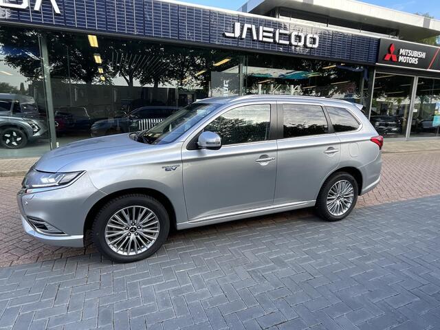 Mitsubishi OUTLANDER 2.4 PHEV Intense | dealeronderhouden | Trekhaak | Fabrieksgarantie T/M 25-05-2029| Navigatie via Carplay/Android |