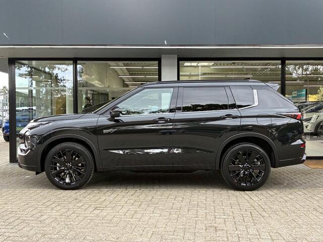 Mitsubishi OUTLANDER 2.4 PHEV BlackEdition NIEUW UIT VOORRAAD LEVERBAAR | BlackEdition | Lederen Bekleding | Verwarmbare stoelen | Stoelventilatie voor | Adaptieve Cruise Control | Parkeersensoren voor- en achter | Verwarmbare achterbank | Panoramadak Elektrisch | 8 jaar fabr