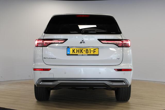 Mitsubishi OUTLANDER 2.4 PHEV Instyle | Schuif- kanteldak | Leer | Head-Up