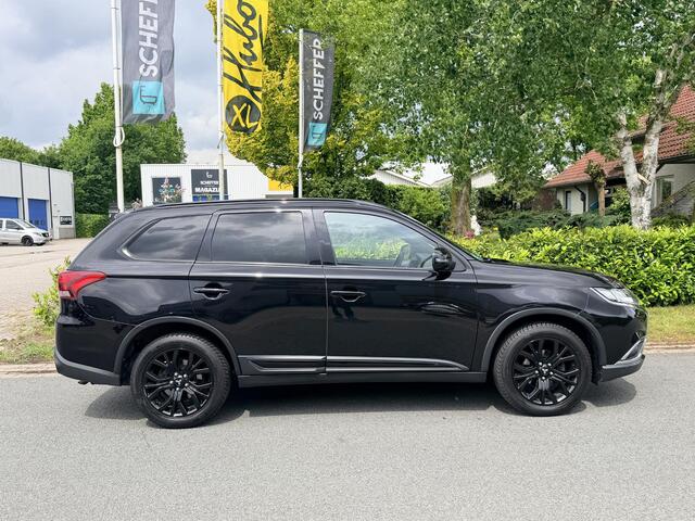 Mitsubishi OUTLANDER 2.0 150PK 7P. AutomaatoPanooCamera