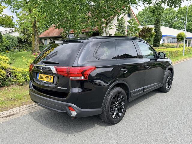 Mitsubishi OUTLANDER 2.0 150PK 7P. AutomaatoPanooCamera