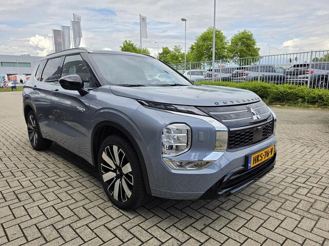 Mitsubishi OUTLANDER 2.4 PHEV Instyle+ | Trekhaak | Open dak | Elektrische Achterklep |