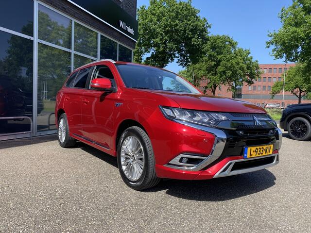 Mitsubishi OUTLANDER 2.4 PHEV Intense+ | Trekhaak | Open Dak