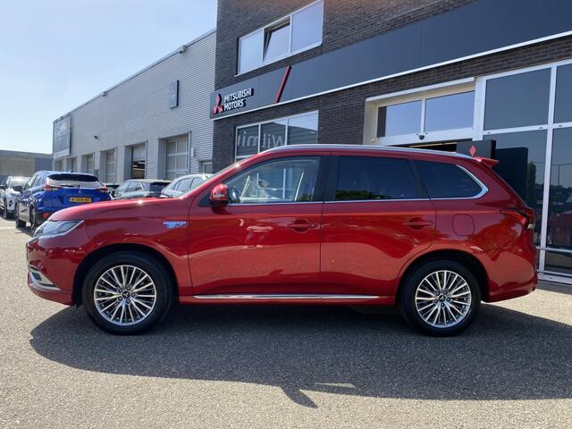 Mitsubishi OUTLANDER 2.4 PHEV Intense+ | Trekhaak | Open Dak