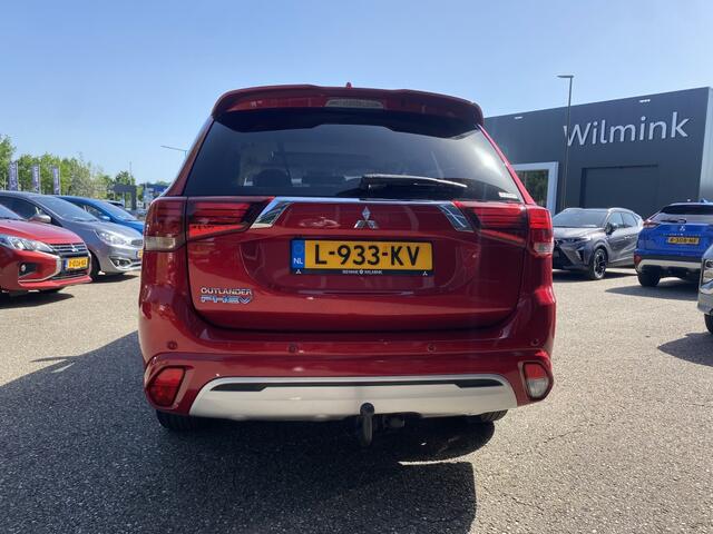 Mitsubishi OUTLANDER 2.4 PHEV Intense+ | Trekhaak | Open Dak